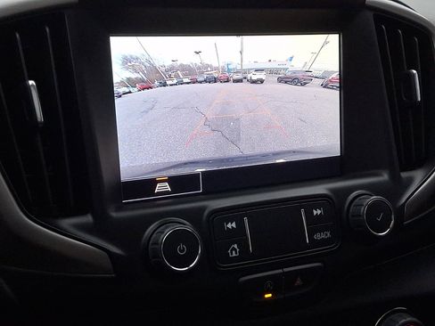 Used 2023 GMC Terrain AT4 image 18