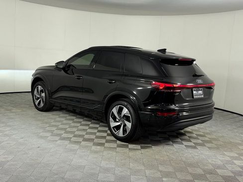 Used 2025 Audi Q6 e-tron Premium Plus w/ Premium Plus AWD/4WD image 10