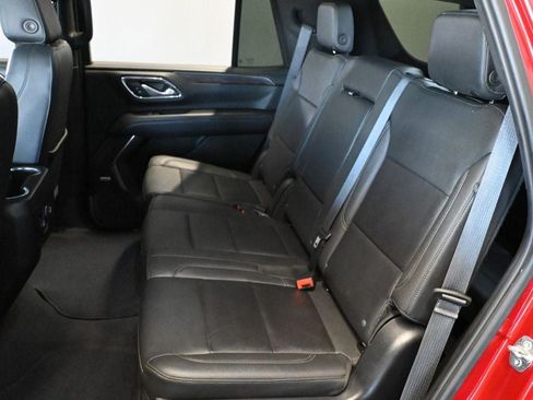 Used 2023 Chevrolet Tahoe Z71 w/ Z71 Off-Road Package AWD/4WD image 18
