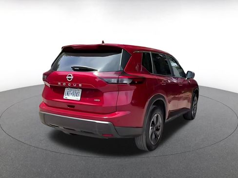 Used 2025 Nissan Rogue SV AWD/4WD image 14