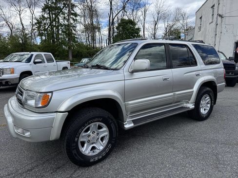 Used 1999 Toyota 4Runner Limited AWD/4WD image 3
