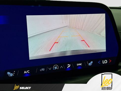 Used 2026 Chevrolet Traverse LT w/ LPO, Floor Liner Package FWD image 17