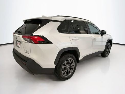 Used 2023 Toyota RAV4 XLE Premium AWD/4WD image 6