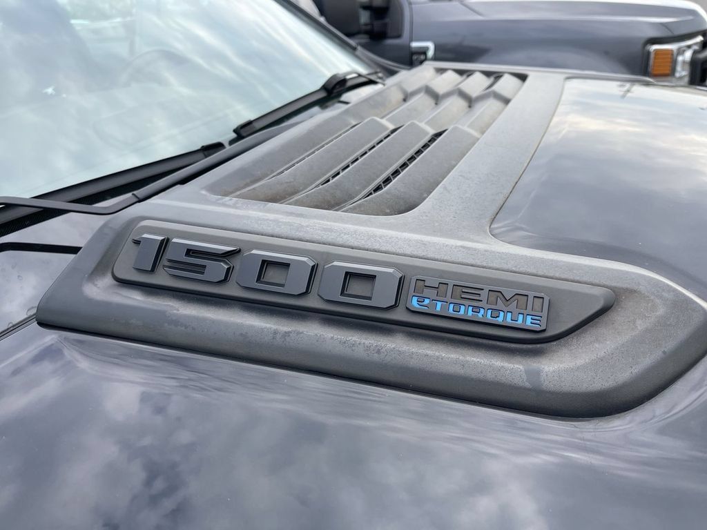 Used 2023 RAM 1500 Laramie AWD/4WD image 12