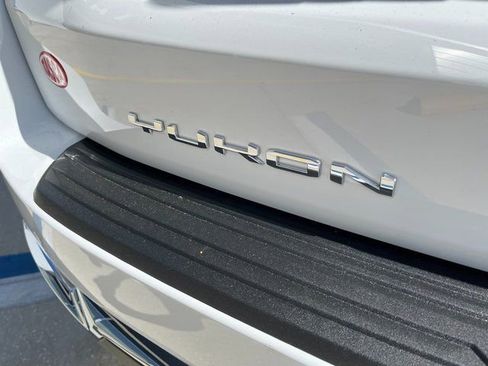 New 2026 GMC Yukon Elevation image 6