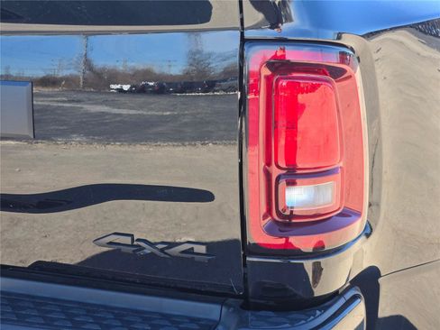New 2026 RAM 3500 Big Horn AWD/4WD image 13