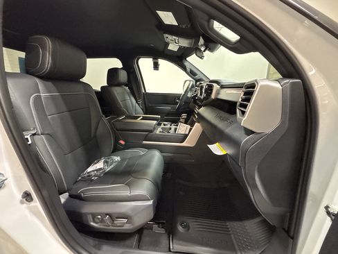 New 2026 Toyota Tundra SR5 AWD/4WD image 19