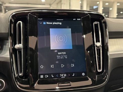 Used 2025 Volvo XC40 B5 Core image 33