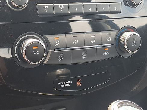 Used 2018 Nissan Rogue Sport S AWD/4WD image 15
