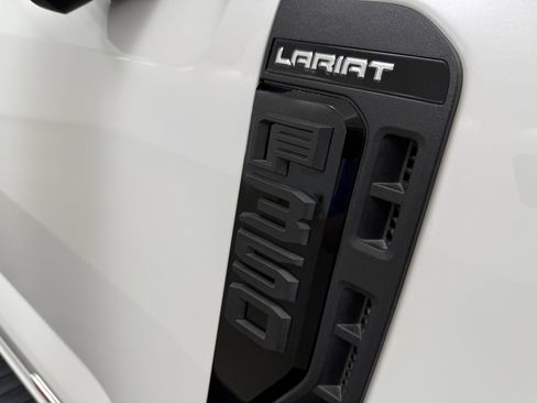 Used 2025 Ford F350 Lariat w/ Lariat Ultimate Package image 10