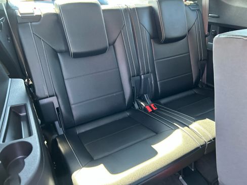Used 2023 Volkswagen Atlas SE AWD/4WD image 28