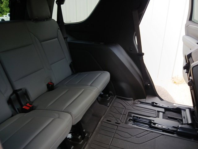 Used 2024 Chevrolet Tahoe Z71 w/ Luxury Package AWD/4WD image 16