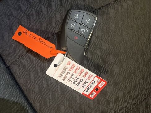 Used 2025 Chevrolet Silverado 2500 Custom w/ Custom Value Package image 20