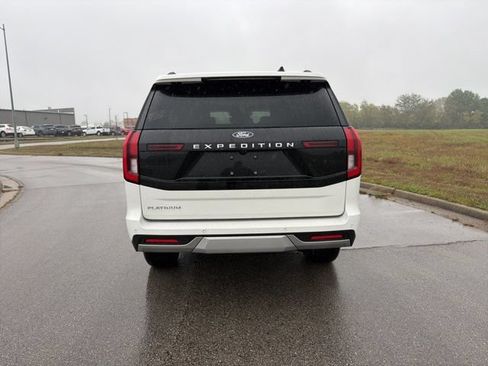 New 2025 Ford Expedition Platinum w/ Platinum Ultimate Package AWD/4WD image 11