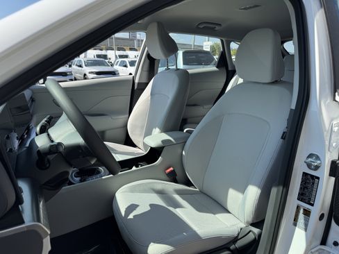 New 2026 Hyundai Kona SE image 31