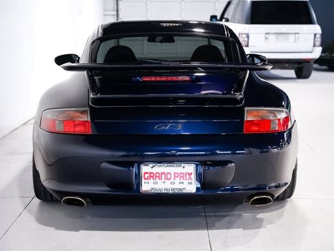 Used 2004 Porsche 911 GT3 RWD image 4