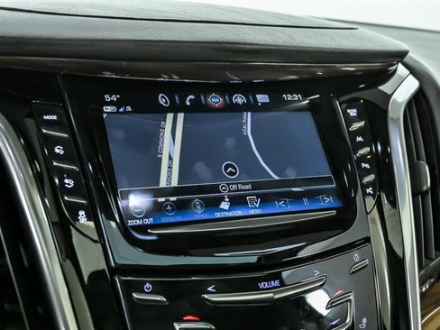Used 2019 Cadillac Escalade Luxury AWD/4WD image 28