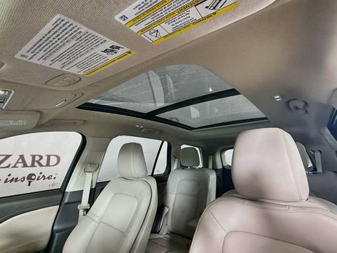 Certified 2023 Lincoln Aviator 2WD w/ Premium Package image 26