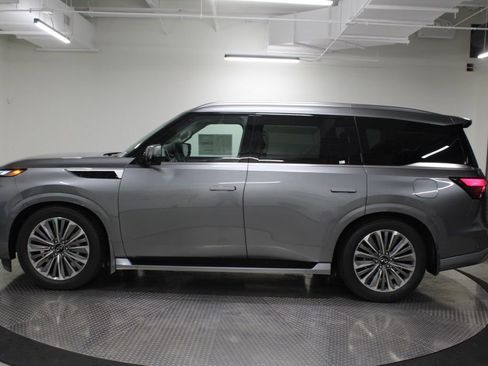 New 2026 INFINITI QX80 Luxe RWD image 1