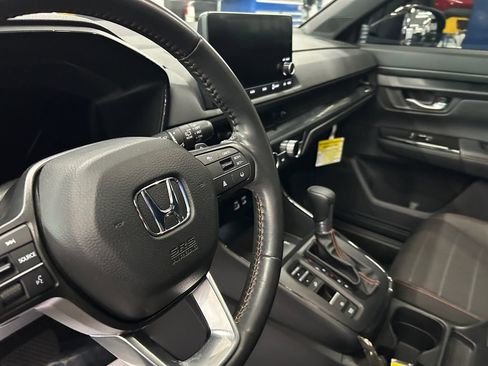 Used 2023 Honda CR-V Sport image 28