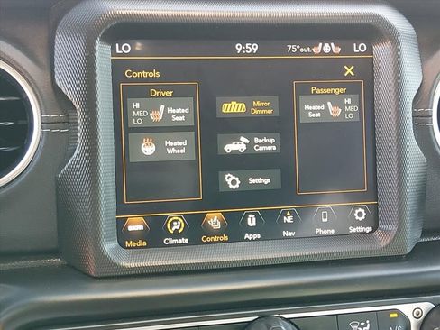 Used 2021 Jeep Wrangler Unlimited Sahara w/ Cold Weather Group AWD/4WD image 22