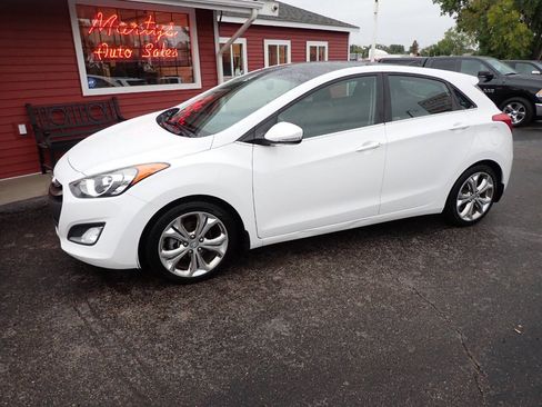 Used 2013 Hyundai Elantra GT w/ Style Pkg FWD image 3