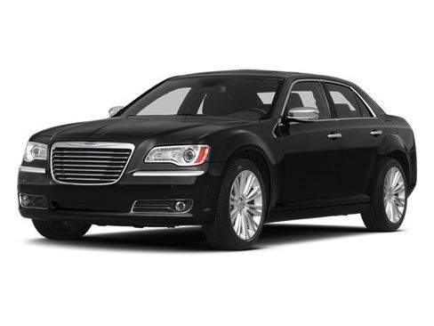 Used 2013 Chrysler 300 w/ Driver Convenience Group RWD image 4