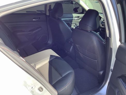 Used 2024 Nissan Altima 2.5 SR image 32