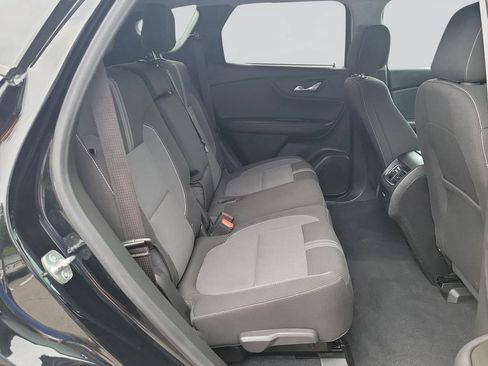 Used 2025 Chevrolet Blazer LT FWD image 20