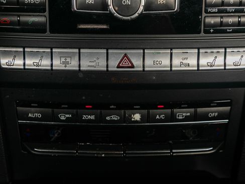 Used 2014 Mercedes-Benz E 350 Coupe image 30