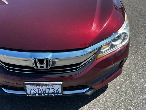 Used 2016 Honda Accord LX image 5