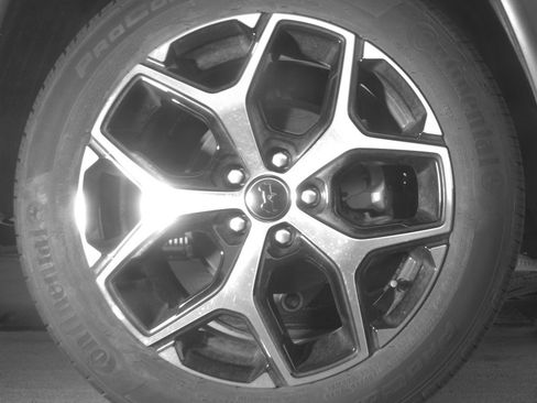 Used 2025 Jeep Compass Limited image 15