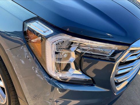Used 2024 GMC Terrain SLT AWD/4WD image 27