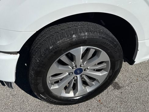 Used 2017 Ford F150 XL w/ Equipment Group 101A Mid image 11