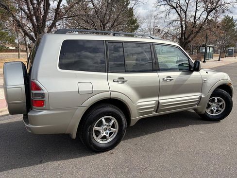 Used 2002 Mitsubishi Montero Limited image 4