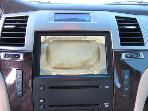 Used 2008 Cadillac Escalade EXT image 23