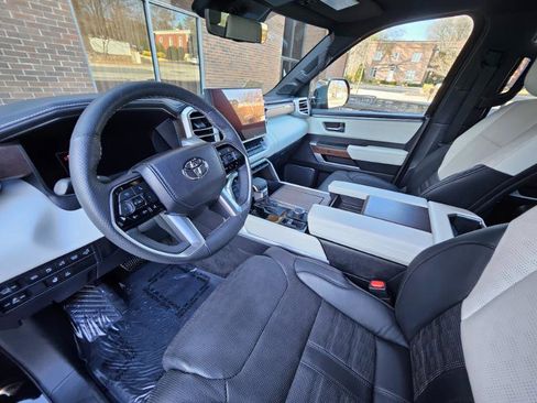 Used 2024 Toyota Sequoia Capstone image 30