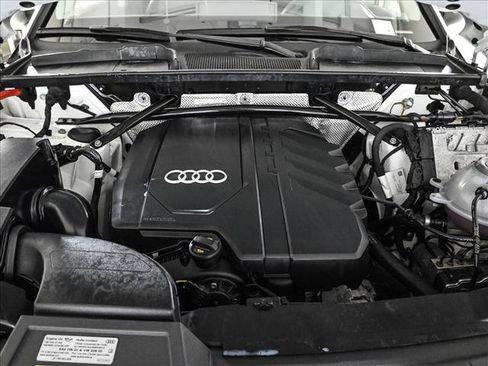 Used 2023 Audi Q5 2.0T Premium Plus w/ Premium Plus Package AWD/4WD image 24