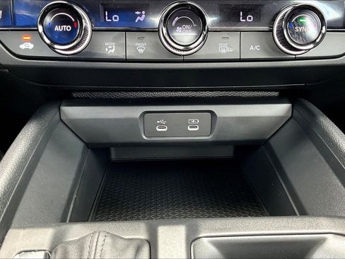 Certified 2023 Honda Accord EX image 25