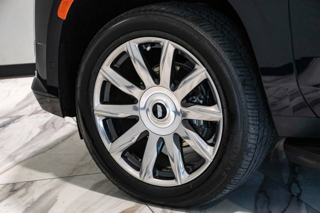 Used 2022 Cadillac Escalade Premium Luxury Platinum AWD/4WD image 57