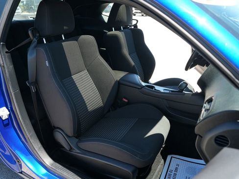 Used 2018 Dodge Challenger R/T RWD image 25