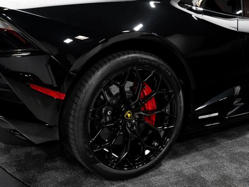 Used 2020 Lamborghini Huracan EVO AWD/4WD image 26