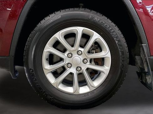 Used 2021 Jeep Grand Cherokee Laredo w/ Security & Convenience Group AWD/4WD image 34