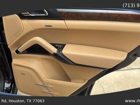 Used 2018 Porsche Cayenne AWD/4WD image 35