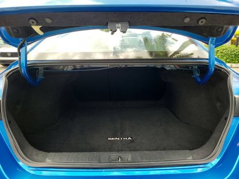 Used 2024 Nissan Sentra SV FWD image 5