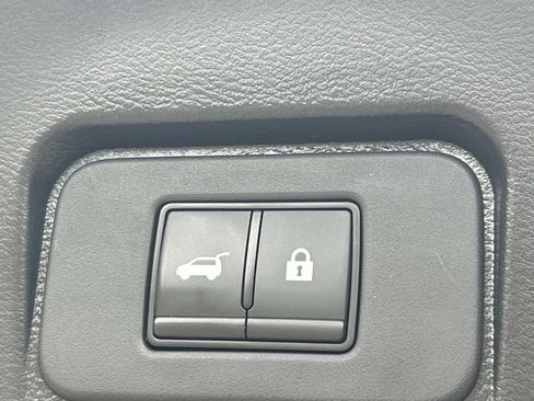 Used 2023 Nissan Rogue SL w/ SL Premium Package AWD/4WD image 15
