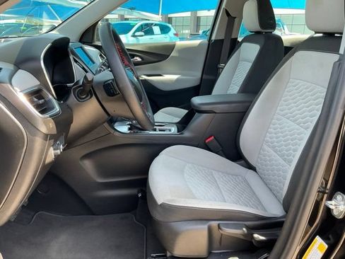 Used 2020 Chevrolet Equinox LS FWD image 10
