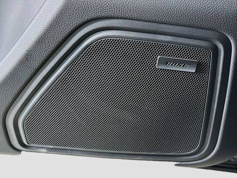 Certified 2026 Porsche Macan AWD/4WD image 21