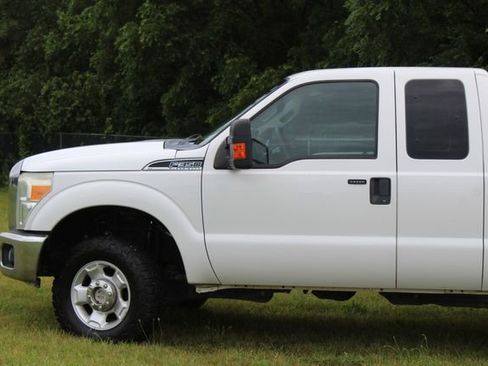 Used 2012 Ford F350 XLT w/ XLT Interior Pkg image 3