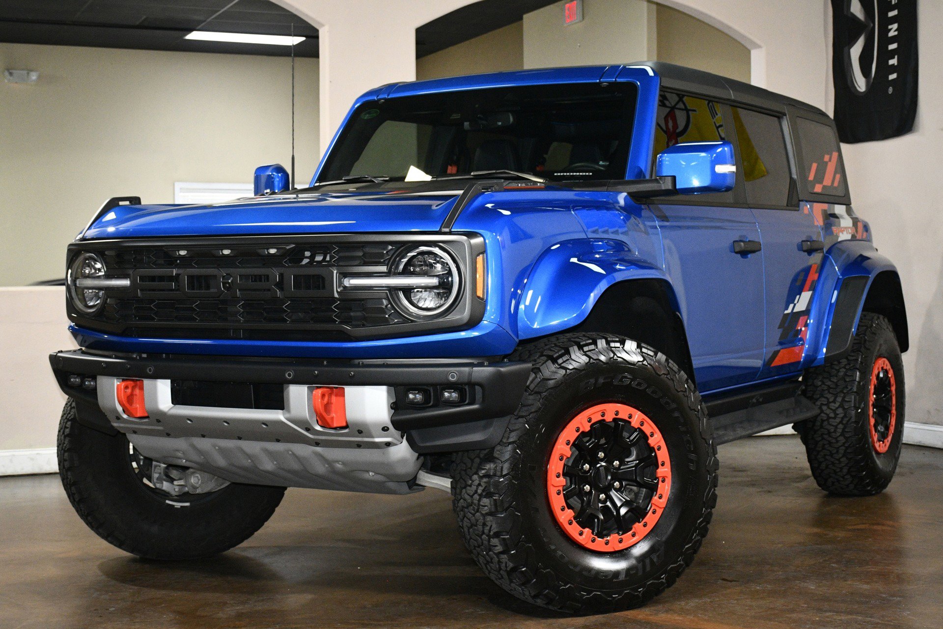 Used 2024 Ford Bronco Raptor AWD/4WD image 4
